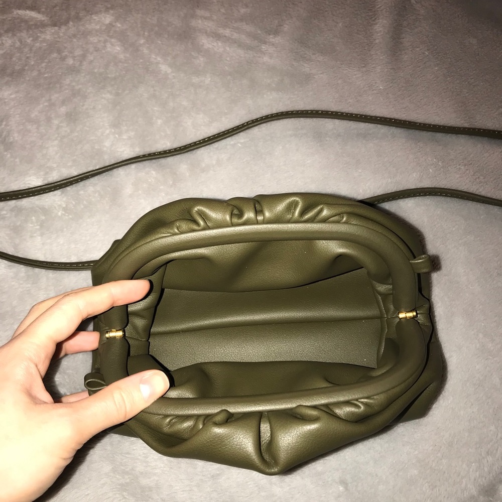Small leather pouch - Picture 2 of 2